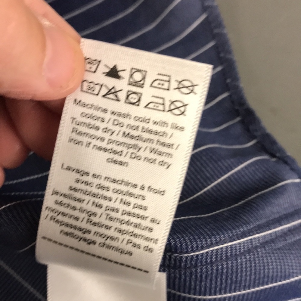 Untuckit Button down shirt - Picture 10 of 10